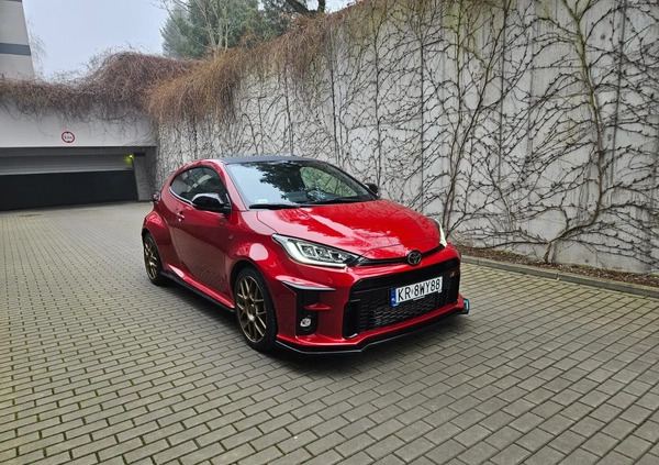 Toyota Yaris cena 165000 przebieg: 30000, rok produkcji 2021 z Kraków małe 137